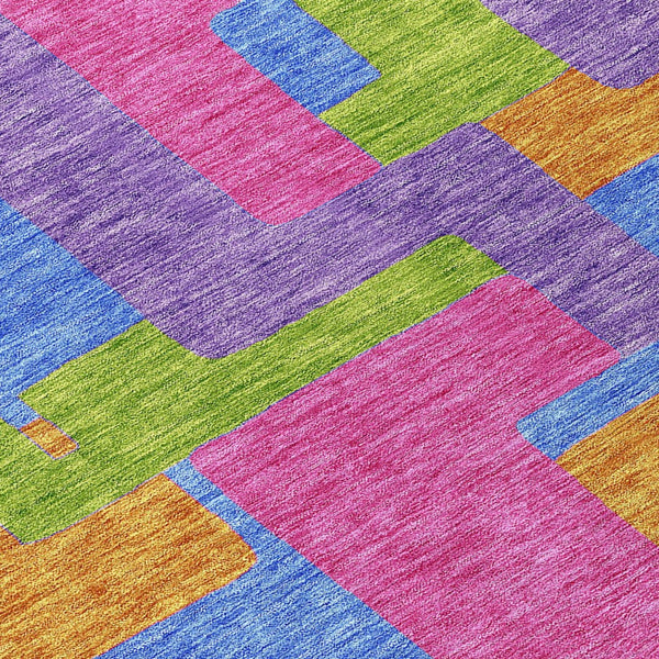 Homeroots 3' Beige Tan And Taupe Abstract Washable Area Rug For Indoor Or Outdoor Use - Durable Design 8' X 10' Polyester 584161