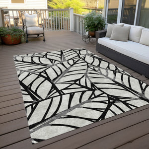 Homeroots 3' Artichoke Green And Beige Floral Washable Area Rug For Indoor Outdoor Use, Durable & Stylish 3' X 5' Polyester 584188