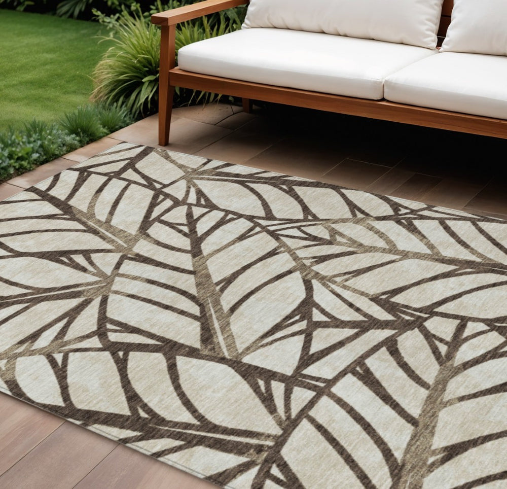 HomeRoots 9' Durable Floral Indoor/Outdoor Area Rug in Chocolate and Beige – Stylish, Washable, Versatile Design 9' X 12' 584198