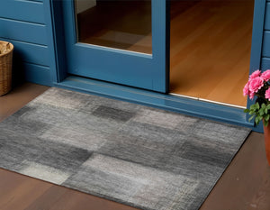 Homeroots 3' Artichoke Green Abstract Washable Indoor Outdoor Area Rug – Durable, Stylish, Stain Resistant Design 3' X 5' Polyester 584260