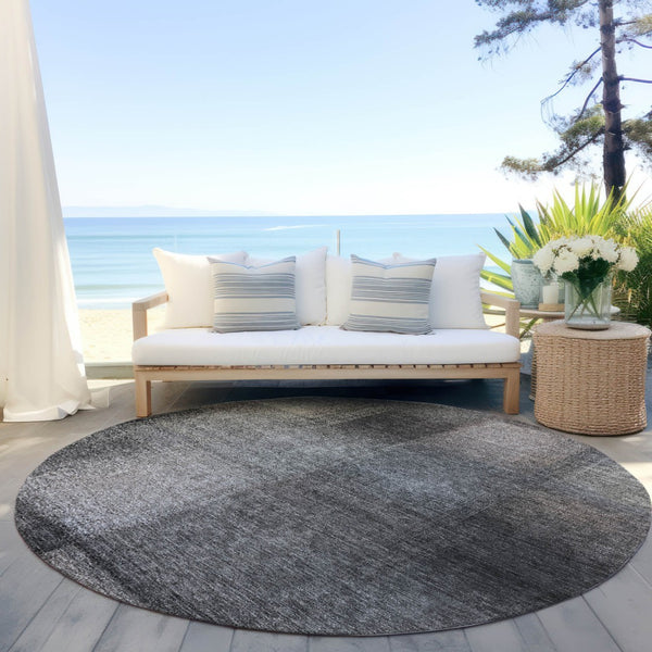 Homeroots 3' Artichoke Green Abstract Washable Indoor Outdoor Area Rug – Durable, Stylish, Stain Resistant Design 8' Round Polyester 584262