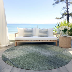 Homeroots 3' Artichoke Green Abstract Washable Indoor Outdoor Area Rug – Durable, Stylish, Stain Resistant Design 8' Round Polyester 584286