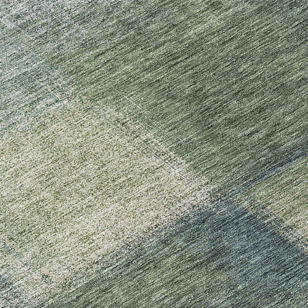 Homeroots 3' Artichoke Green Abstract Washable Indoor Outdoor Area Rug – Durable, Stylish, Stain Resistant Design 8' Round Polyester 584286