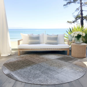 Homeroots 3' Artichoke Green Abstract Washable Indoor Outdoor Area Rug – Durable, Stylish, Stain Resistant Design 8' Round Polyester 584298