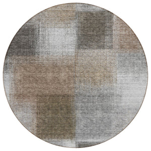 HomeRoots 5' Silver Gray and Beige Abstract Area Rug - Stylish, Washable Design for Indoor and Outdoor Use 8' Round 584298