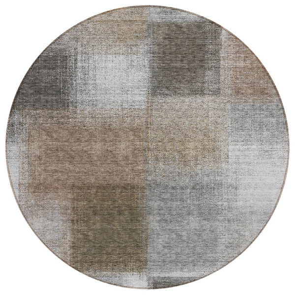 HomeRoots 5' Silver Gray and Beige Abstract Area Rug - Stylish, Washable Design for Indoor and Outdoor Use 8' Round 584298