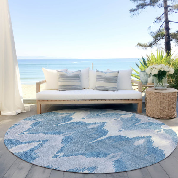 Homeroots 3' Artichoke Green And Beige Ikat Washable Area Rug - Perfect For Indoor And Outdoor Spaces 8' Round Polyester 584346