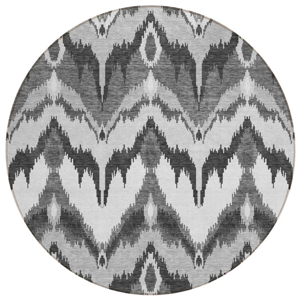HomeRoots 5' Stylish Gray, Silver & Charcoal Ikat Washable Area Rug for Indoor & Outdoor High-Traffic Spaces 8' Round 584358