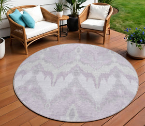 Homeroots 3' Artichoke Green And Beige Ikat Washable Area Rug - Perfect For Indoor And Outdoor Spaces 8' Round Polyester 584364