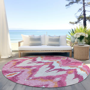 Homeroots 3' Artichoke Green And Beige Ikat Washable Area Rug - Perfect For Indoor And Outdoor Spaces 8' Round Polyester 584370