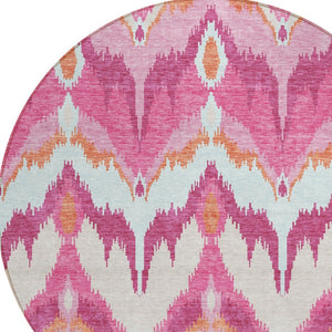 Homeroots 3' Artichoke Green And Beige Ikat Washable Area Rug - Perfect For Indoor And Outdoor Spaces 8' Round Polyester 584370