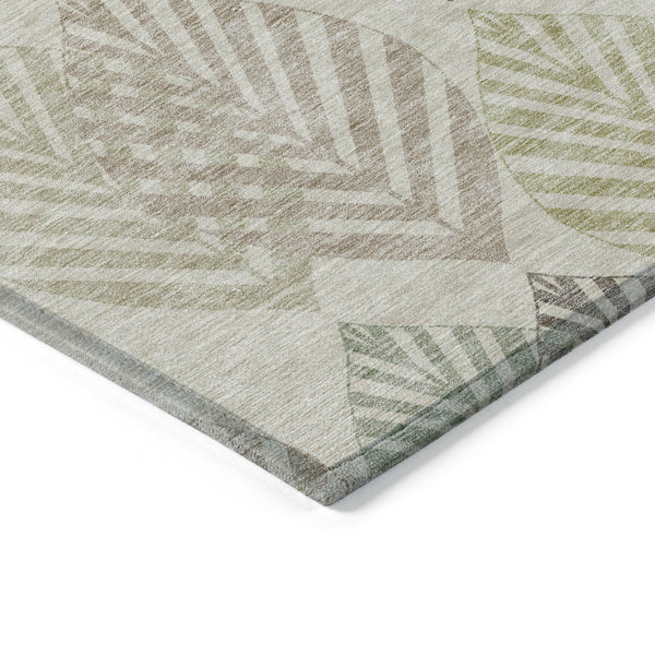 Homeroots 3' Artichoke Green Floral Area Rug - Washable, Durable, Ideal For Indoor & Outdoor Spaces 8' Round Polyester 584400