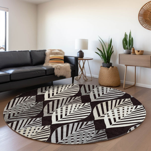 Homeroots 3' Artichoke Green Floral Area Rug - Washable, Durable, Ideal For Indoor & Outdoor Spaces 8' Round Polyester 584406