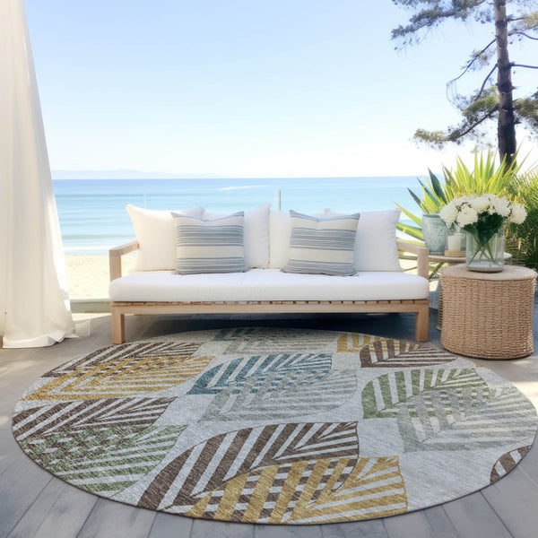 Homeroots 3' Artichoke Green Floral Area Rug - Washable, Durable, Ideal For Indoor & Outdoor Spaces 8' Round Polyester 584418