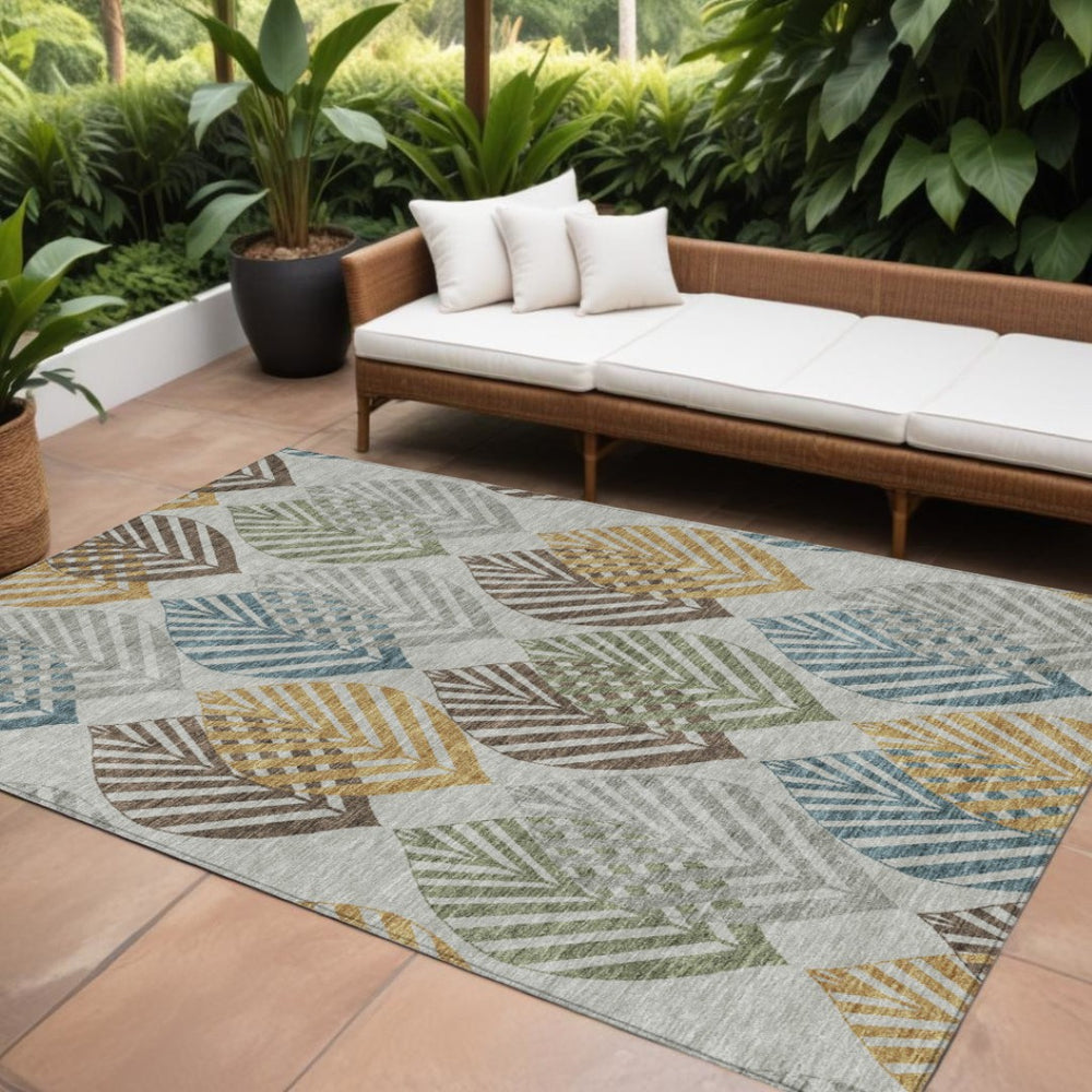 HomeRoots 9' Durable Floral Washable Area Rug in Gray-Silver and Teal Blue for Indoor and Outdoor Spaces 9' X 12' 584420