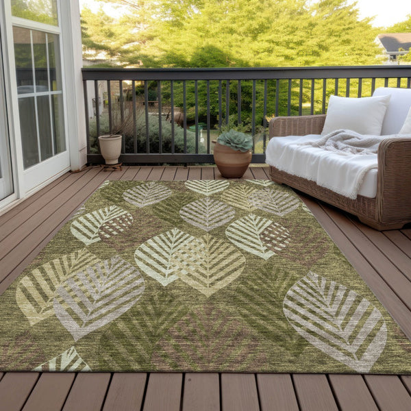 Homeroots 3' Artichoke Green Floral Area Rug - Washable, Durable, Ideal For Indoor & Outdoor Spaces 8' X 10' Polyester 584425