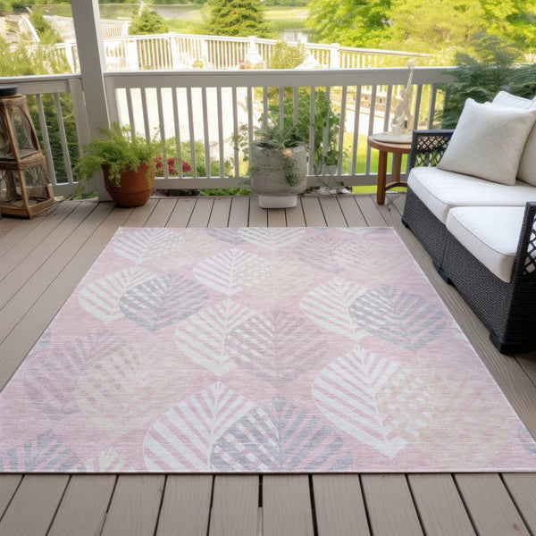 Homeroots 3' Artichoke Green Floral Area Rug - Washable, Durable, Ideal For Indoor & Outdoor Spaces 3' X 5' Polyester 584428