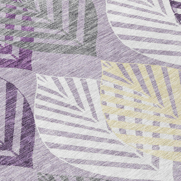 Homeroots 3' Artichoke Green Floral Area Rug - Washable, Durable, Ideal For Indoor & Outdoor Spaces 3' X 5' Polyester 584434