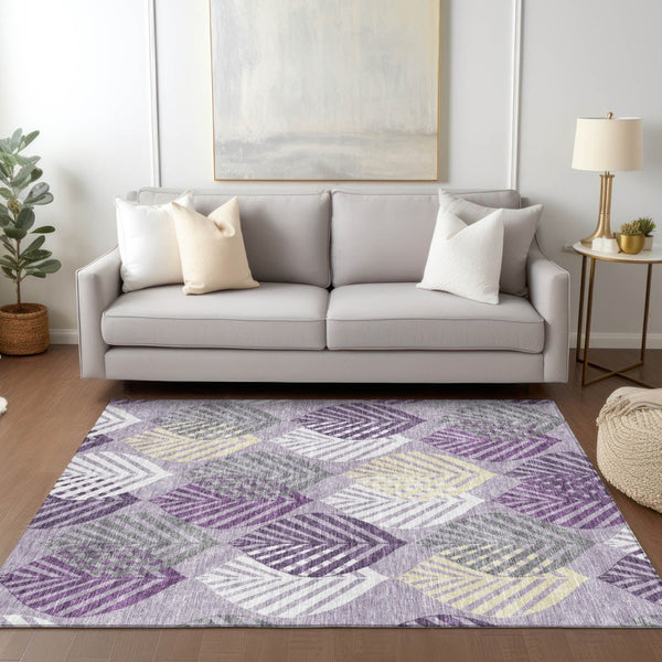 Homeroots 3' Artichoke Green Floral Area Rug - Washable, Durable, Ideal For Indoor & Outdoor Spaces 9' X 12' Polyester 584438