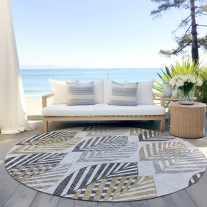 Homeroots 3' Artichoke Green Floral Area Rug - Washable, Durable, Ideal For Indoor & Outdoor Spaces 8' Round Polyester 584442