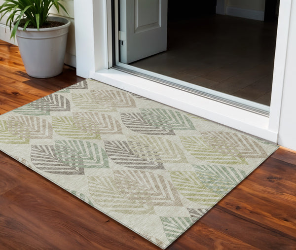 Homeroots 3' Artichoke Green Floral Area Rug - Washable, Durable, Ideal For Indoor & Outdoor Spaces 3' X 5' Polyester 584452