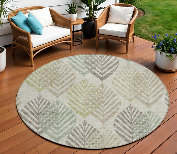 Homeroots 3' Artichoke Green Floral Area Rug - Washable, Durable, Ideal For Indoor & Outdoor Spaces 8' Round Polyester 584454