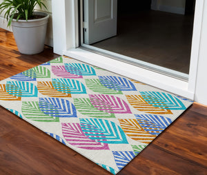 Homeroots 3' Artichoke Green Floral Area Rug - Washable, Durable, Ideal For Indoor & Outdoor Spaces 3' X 5' Polyester 584458