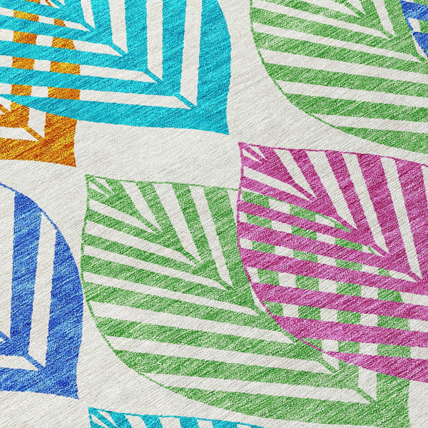 Homeroots 3' Artichoke Green Floral Area Rug - Washable, Durable, Ideal For Indoor & Outdoor Spaces 5' X 8' Polyester 584459