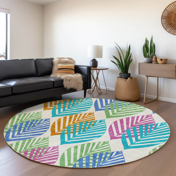 Homeroots 3' Artichoke Green Floral Area Rug - Washable, Durable, Ideal For Indoor & Outdoor Spaces 8' Round Polyester 584460