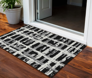 Homeroots 3' Stylish Beige Brown Taupe Striped Washable Area Rug For Indoor And Outdoor Comfort And Charm 3' X 5' Polyester 584470