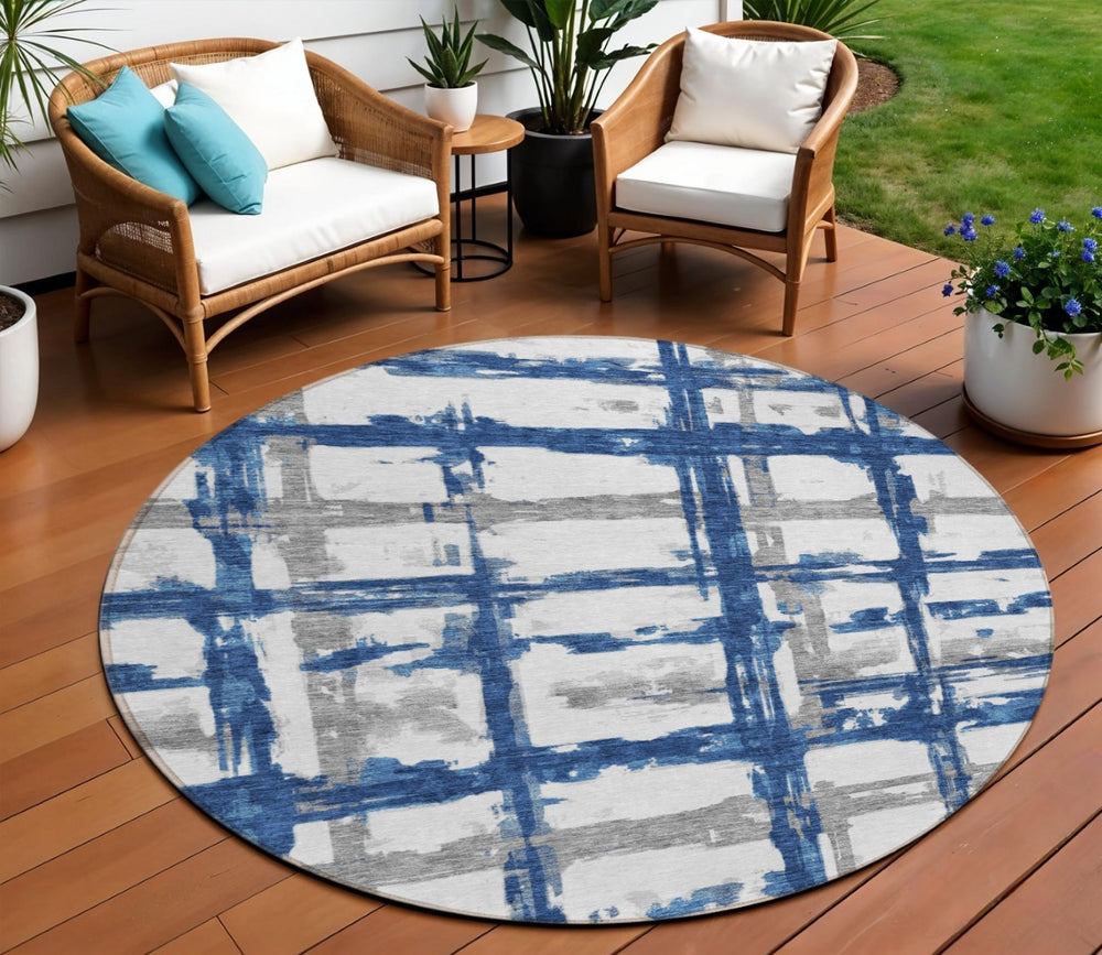 HomeRoots 5' Stylish Washable Striped Area Rug in Navy, Gray & Silver - Perfect for Indoor and Outdoor Spaces 8' Round 584496