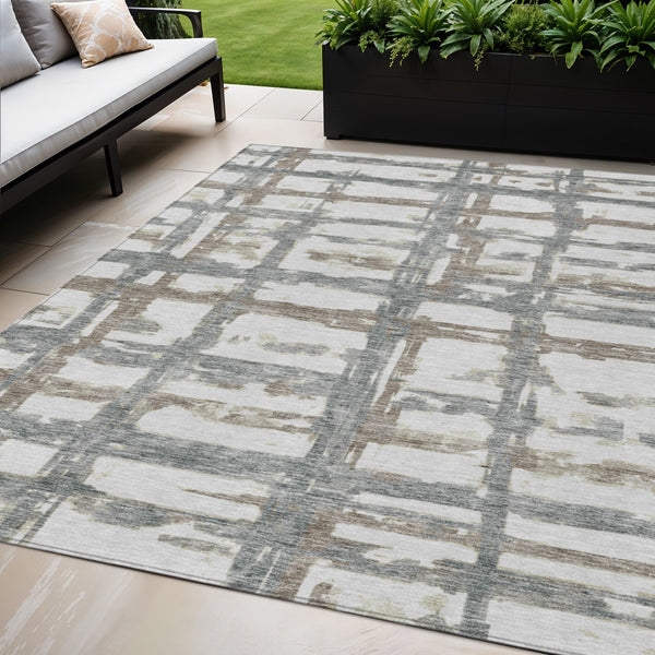 Homeroots 3' Stylish Beige Brown Taupe Striped Washable Area Rug For Indoor And Outdoor Comfort And Charm 5' X 8' Polyester 584519