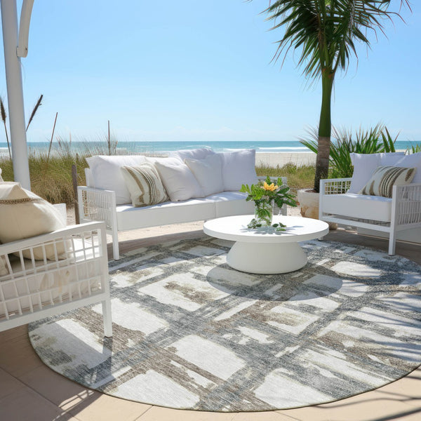 Homeroots 3' Stylish Beige Brown Taupe Striped Washable Area Rug For Indoor And Outdoor Comfort And Charm 8' Round Polyester 584520