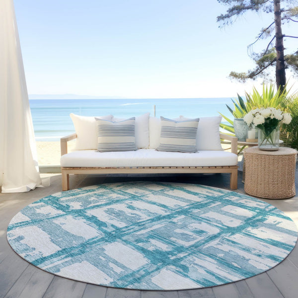 Homeroots 3' Stylish Beige Brown Taupe Striped Washable Area Rug For Indoor And Outdoor Comfort And Charm 8' Round Polyester 584526