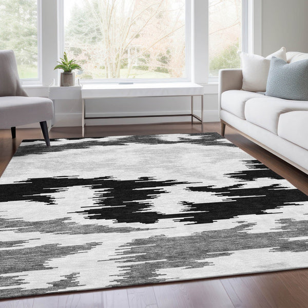 Homeroots 3'' Black Gray Silver Abstract Washable Area Rug For Indoor Outdoor Spaces, Stain Resistant Design 5' X 8' Polyester 584537