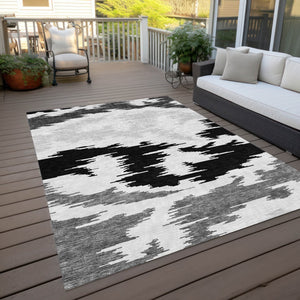 Homeroots 3'' Black Gray Silver Abstract Washable Area Rug For Indoor Outdoor Spaces, Stain Resistant Design 5' X 8' Polyester 584537