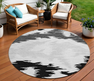 Homeroots 3'' Black Gray Silver Abstract Washable Area Rug For Indoor Outdoor Spaces, Stain Resistant Design 8' Round Polyester 584538