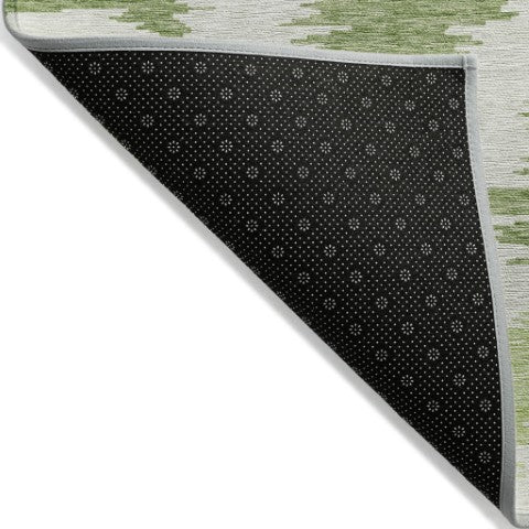 Homeroots 3'' Black Gray Silver Abstract Washable Area Rug For Indoor Outdoor Spaces, Stain Resistant Design 3' X 5' Polyester 584554