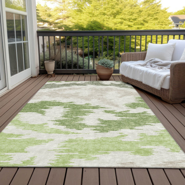 Homeroots 3'' Black Gray Silver Abstract Washable Area Rug For Indoor Outdoor Spaces, Stain Resistant Design 5' X 8' Polyester 584555