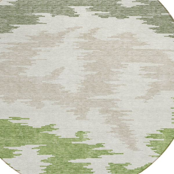 Homeroots 3'' Black Gray Silver Abstract Washable Area Rug For Indoor Outdoor Spaces, Stain Resistant Design 8' Round Polyester 584556