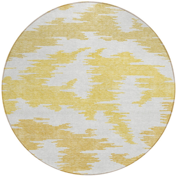 Homeroots 3'' Black Gray Silver Abstract Washable Area Rug For Indoor Outdoor Spaces, Stain Resistant Design 8' Round Polyester 584562