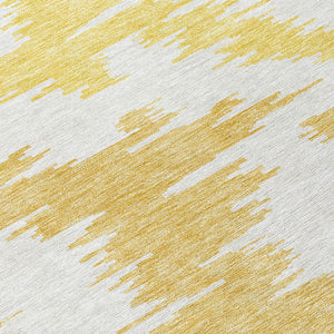 Homeroots 3'' Black Gray Silver Abstract Washable Area Rug For Indoor Outdoor Spaces, Stain Resistant Design 8' Round Polyester 584562