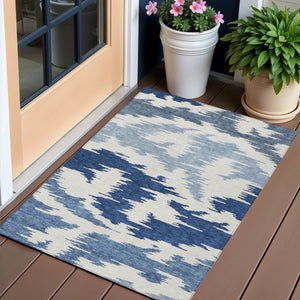 Homeroots 3'' Black Gray Silver Abstract Washable Area Rug For Indoor Outdoor Spaces, Stain Resistant Design 3' X 5' Polyester 584572