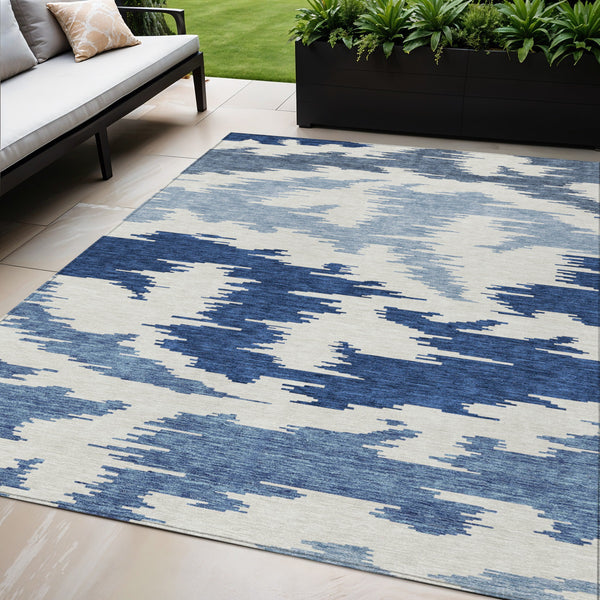 Homeroots 3'' Black Gray Silver Abstract Washable Area Rug For Indoor Outdoor Spaces, Stain Resistant Design 5' X 8' Polyester 584573
