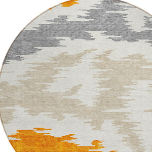 Homeroots 3'' Black Gray Silver Abstract Washable Area Rug For Indoor Outdoor Spaces, Stain Resistant Design 8' Round Polyester 584580