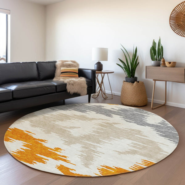 Homeroots 3'' Black Gray Silver Abstract Washable Area Rug For Indoor Outdoor Spaces, Stain Resistant Design 8' Round Polyester 584580