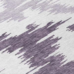 Homeroots 3'' Black Gray Silver Abstract Washable Area Rug For Indoor Outdoor Spaces, Stain Resistant Design 8' Round Polyester 584586