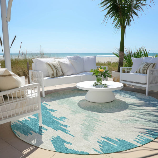 Homeroots 3'' Black Gray Silver Abstract Washable Area Rug For Indoor Outdoor Spaces, Stain Resistant Design 8' Round Polyester 584592