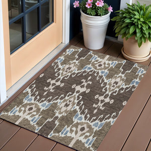 Homeroots 3' Creative Blush Pink And Ivory Ikat Washable Area Rug For Indoor Or Outdoor Spaces, Durable Design 3' X 5' Polyester 584692