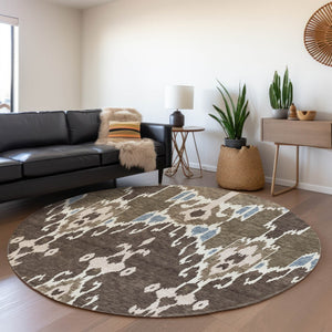 Homeroots 3' Creative Blush Pink And Ivory Ikat Washable Area Rug For Indoor Or Outdoor Spaces, Durable Design 8' Round Polyester 584694